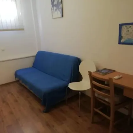 Center Apartment Split